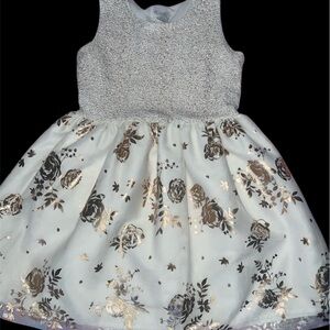 Children’s Place Girls White/Cream Sleeveless Dress Size 10/12 Large Layered